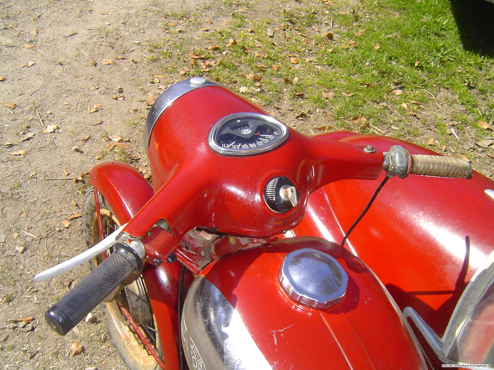 Jawa 360 mit Velorex SW 