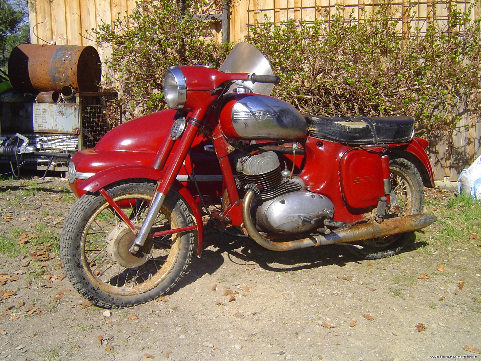 Jawa 360 mit Velorex SW 